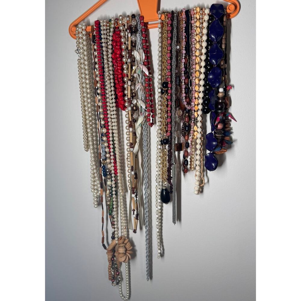 Over 6 Lbs Vintage Costume Necklaces Beaded Statement Multi Color Lot‎ SN101 - Picture 7 of 9